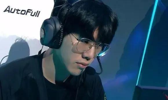 令他成为多 令他成为多